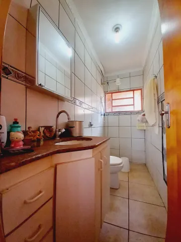 Alugar Casas / Padrão em Ribeirão Preto R$ 1.100,00 - Foto 3