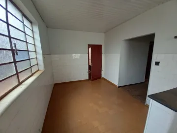 Alugar Casas / Padrão em Ribeirão Preto R$ 2.500,00 - Foto 3