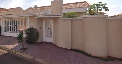 Casas / Padrão em Ribeirão Preto , Comprar por R$880.000,00