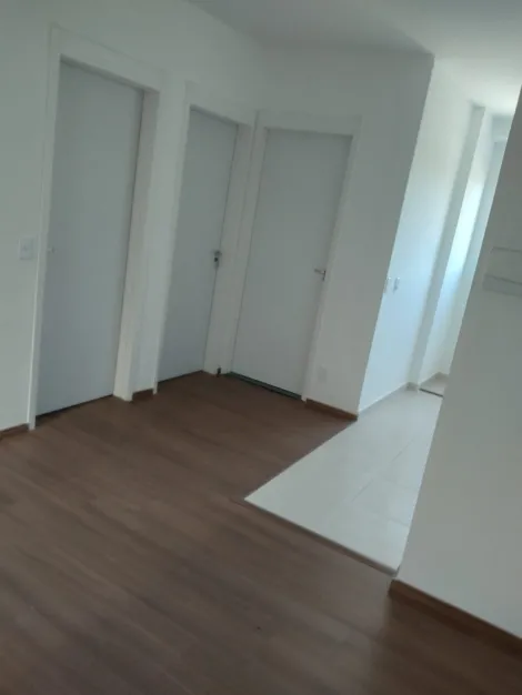 Alugar Apartamentos / Padrão em Bonfim Paulista R$ 1.200,00 - Foto 2