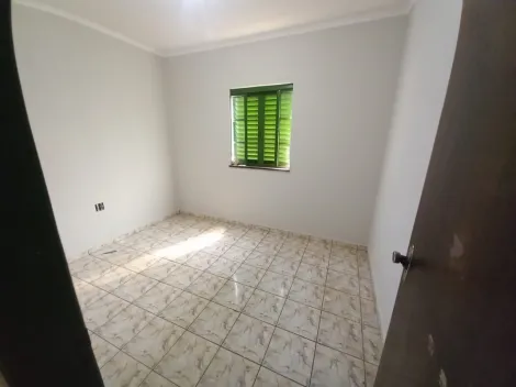 Alugar Casas / Padrão em Ribeirão Preto R$ 1.000,00 - Foto 3