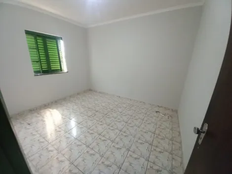 Alugar Casas / Padrão em Ribeirão Preto R$ 1.000,00 - Foto 4