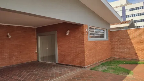Casas / Padrão em Ribeirão Preto Alugar por R$3.200,00