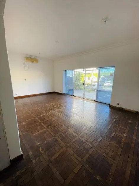 Comercial / Imóvel Comercial em Ribeirão Preto Alugar por R$3.300,00