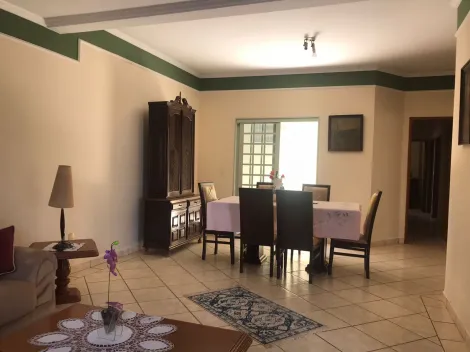 Casas / Padrão em Ribeirão Preto , Comprar por R$515.000,00