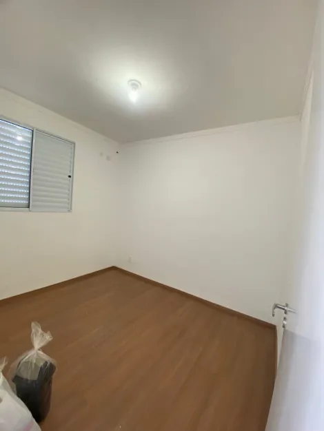Alugar Apartamentos / Padrão em Bonfim Paulista R$ 1.300,00 - Foto 5