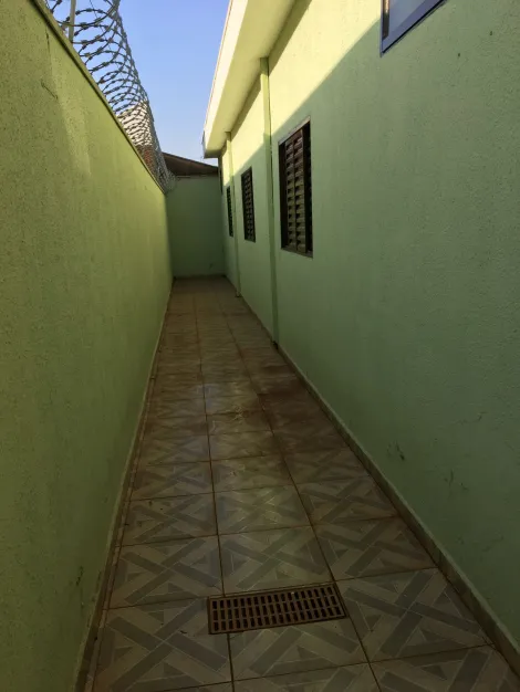 Alugar Casas / Padrão em Ribeirão Preto R$ 1.650,00 - Foto 11