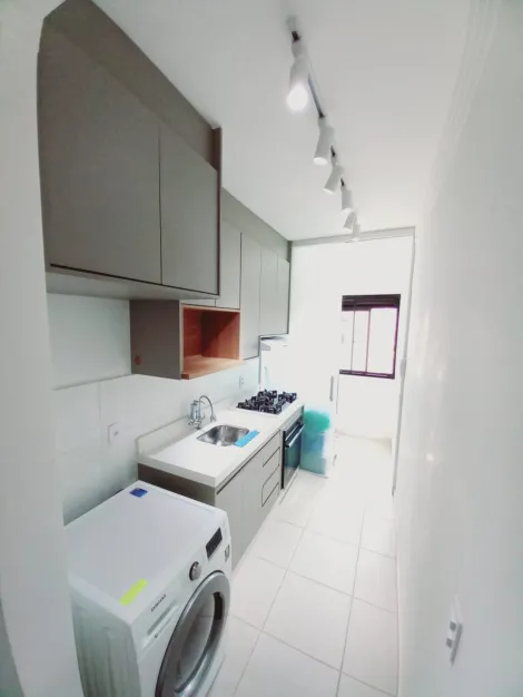 Alugar Apartamentos / Padrão em Ribeirão Preto R$ 1.500,00 - Foto 4