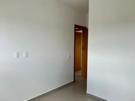 Alugar Apartamentos / Padrão em Bonfim Paulista R$ 850,00 - Foto 3