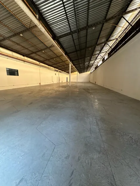 imagem 2 - Galpão de 4100m² para locação - Parque Industrial Lagoinha imagem 2 - Galpão de 4100m² para locação - Parque Industrial Lagoinha