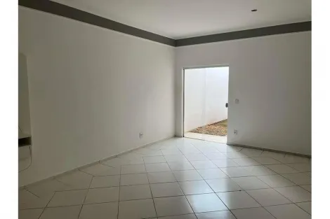 Alugar Casas / Padrão em Ribeirão Preto R$ 3.000,00 - Foto 4