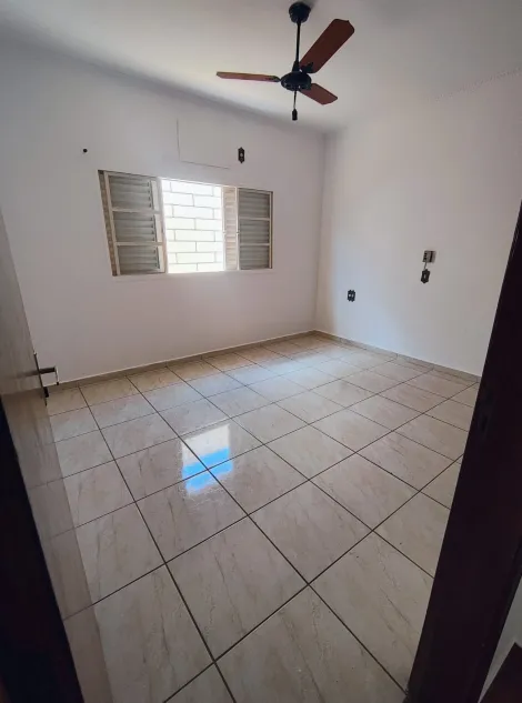 Alugar Casas / Padrão em Ribeirão Preto R$ 1.450,00 - Foto 14