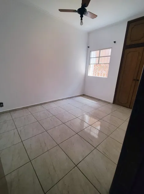 Alugar Casas / Padrão em Ribeirão Preto R$ 1.450,00 - Foto 19