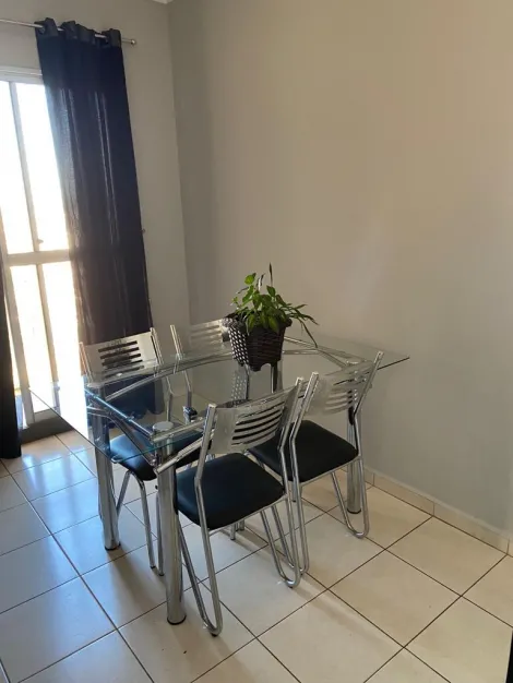 Apartamentos / Padrão em Ribeirão Preto 