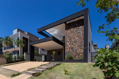 Bonfim Paulista Bonfim Paulista casa condominio Locacao R$ 22.000,00 Condominio R$1.100,00 3 Dormitorios 4 Vagas Area do terreno 507.71m2 Area construida 265.90m2