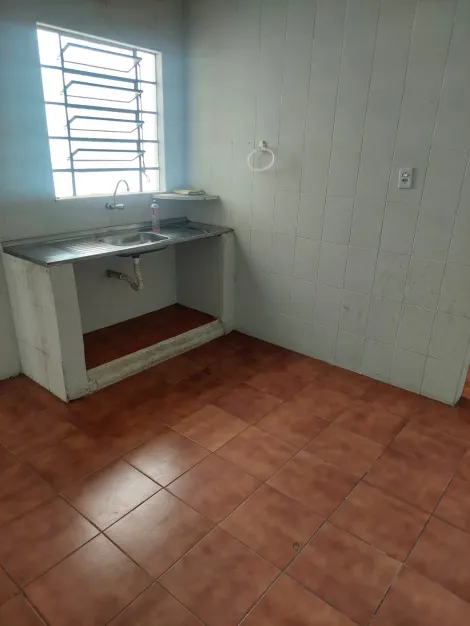 Comprar Casas / Padrão em Ribeirão Preto R$ 180.000,00 - Foto 4