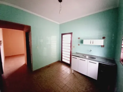 Alugar Casas / Padrão em Ribeirão Preto R$ 900,00 - Foto 6