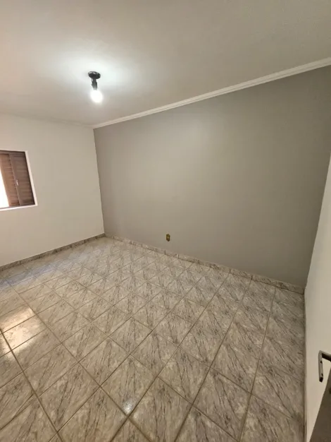 Apartamentos / Padrão em Ribeirão Preto 