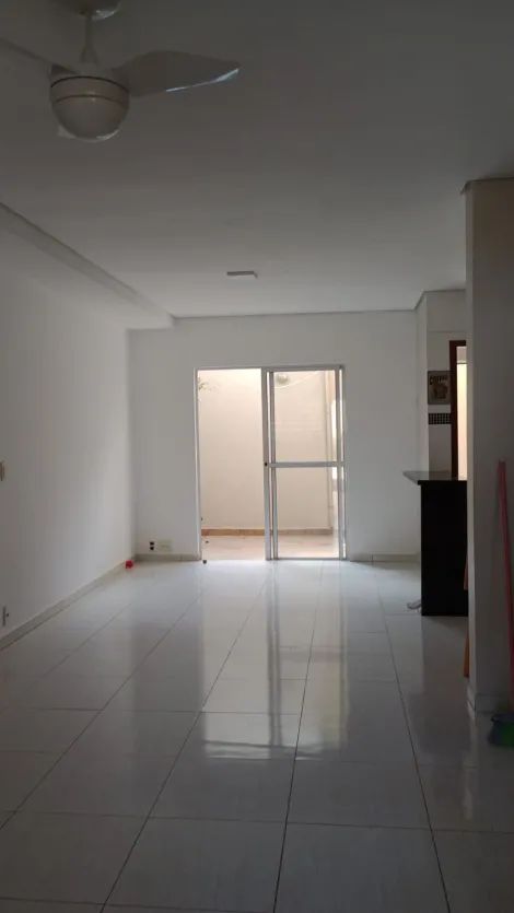Comprar Casas / Condomínio em Ribeirão Preto R$ 270.000,00 - Foto 1