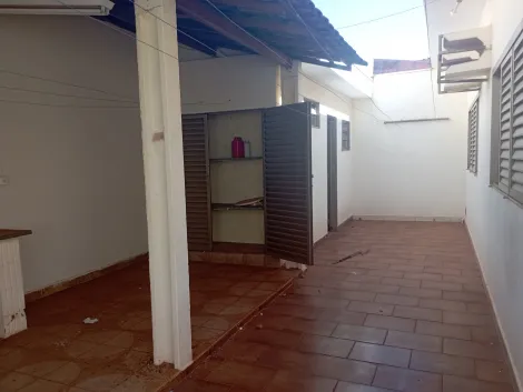 Alugar Casas / Padrão em Ribeirão Preto R$ 3.000,00 - Foto 8