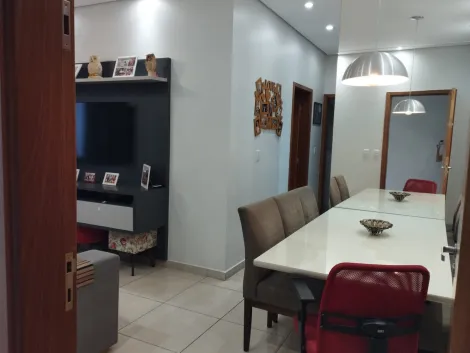 Apartamentos / Padrão em Ribeirão Preto 