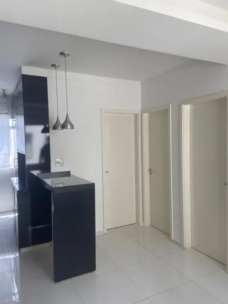 Apartamentos / Padrão em Ribeirão Preto Alugar por R$865,00