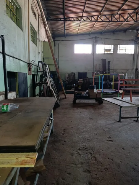 imagem 2 - Galpão comercial de 721m² com 02 escritórios para locação - Vila Elisa imagem 2 - Galpão comercial de 721m² com 02 escritórios para locação - Vila Elisa