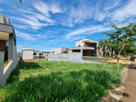 imagem 1 - Terreno de ilha com 336m² à venda em condomínio - Vila do Golf imagem 1 - Terreno de ilha com 336m² à venda em condomínio - Vila do Golf