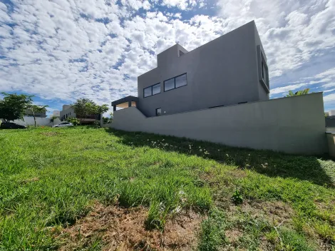 imagem 5 - Terreno de ilha com 336m² à venda em condomínio - Vila do Golf imagem 5 - Terreno de ilha com 336m² à venda em condomínio - Vila do Golf