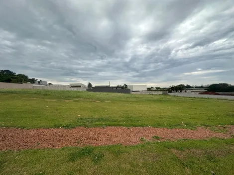 imagem 3 - Terreno de 2.109m² à venda em condomínio - Vila do Golf imagem 3 - Terreno de 2.109m² à venda em condomínio - Vila do Golf