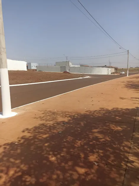 imagem 3 - Terreno misto de 200m² à venda em Cruz das Posses imagem 3 - Terreno misto de 200m² à venda em Cruz das Posses