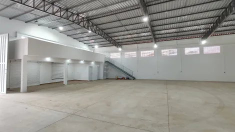 imagem 3 - Galpão comercial de 450m² com 02 banheiros e copa para locação - Centro em São Joaquim da Barra imagem 3 - Galpão comercial de 450m² com 02 banheiros e copa para locação - Centro em São Joaquim da Barra