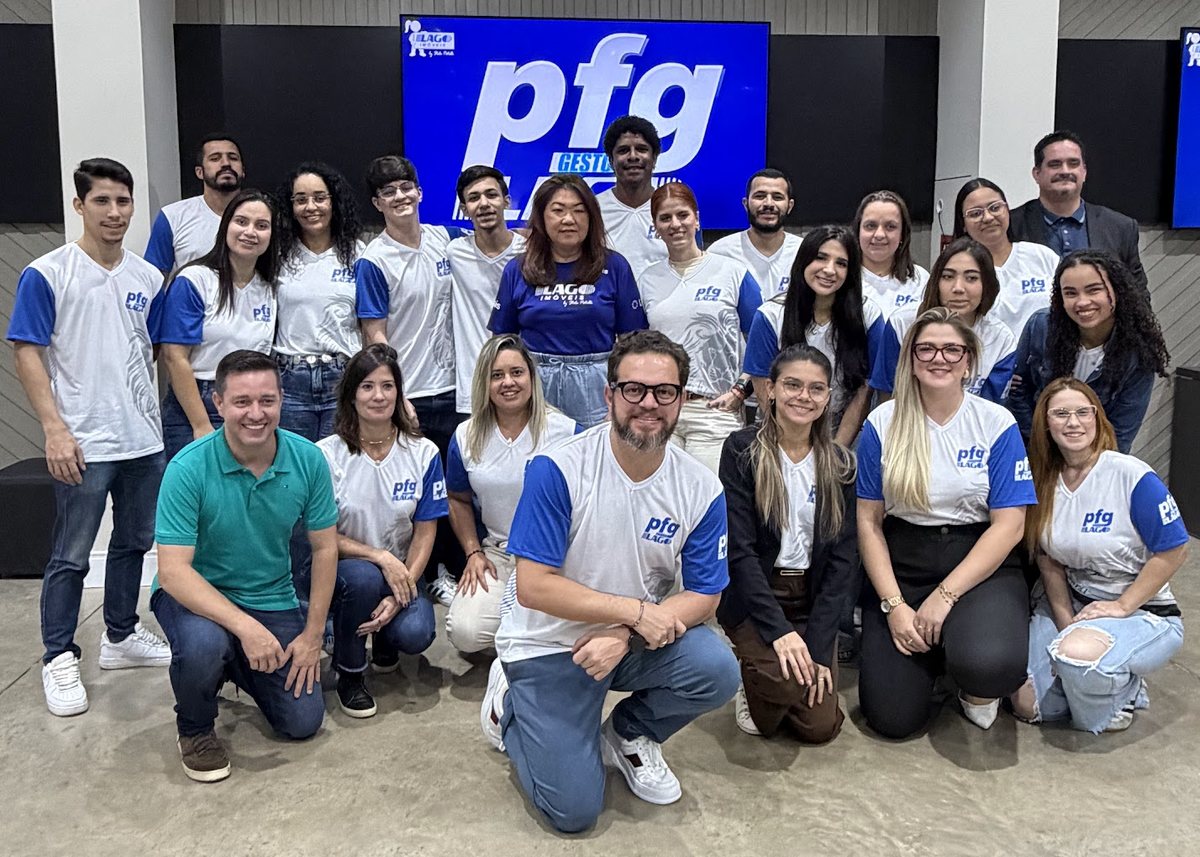 Turma do Programa de Forma&ccedil;&atilde;o de Gestores da Lago Im&oacute;veis